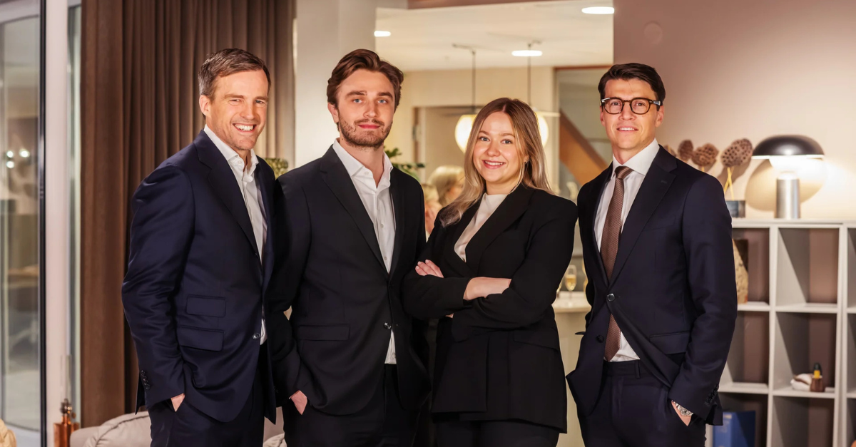 <span id="hs_cos_wrapper_name" class="hs_cos_wrapper hs_cos_wrapper_meta_field hs_cos_wrapper_type_text" style="" data-hs-cos-general-type="meta_field" data-hs-cos-type="text" >Foyen fortsätter växa – rekryterar ny delägare och tre jurister till fastighetsgruppen</span>