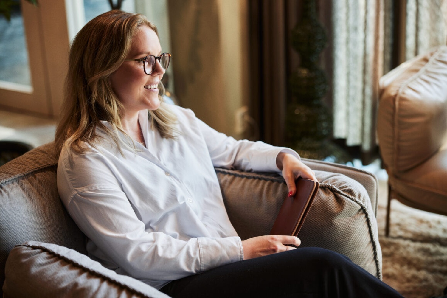 <span id="hs_cos_wrapper_name" class="hs_cos_wrapper hs_cos_wrapper_meta_field hs_cos_wrapper_type_text" style="" data-hs-cos-general-type="meta_field" data-hs-cos-type="text" >Vem kan söka Foyens uppsatsstipendium?</span>