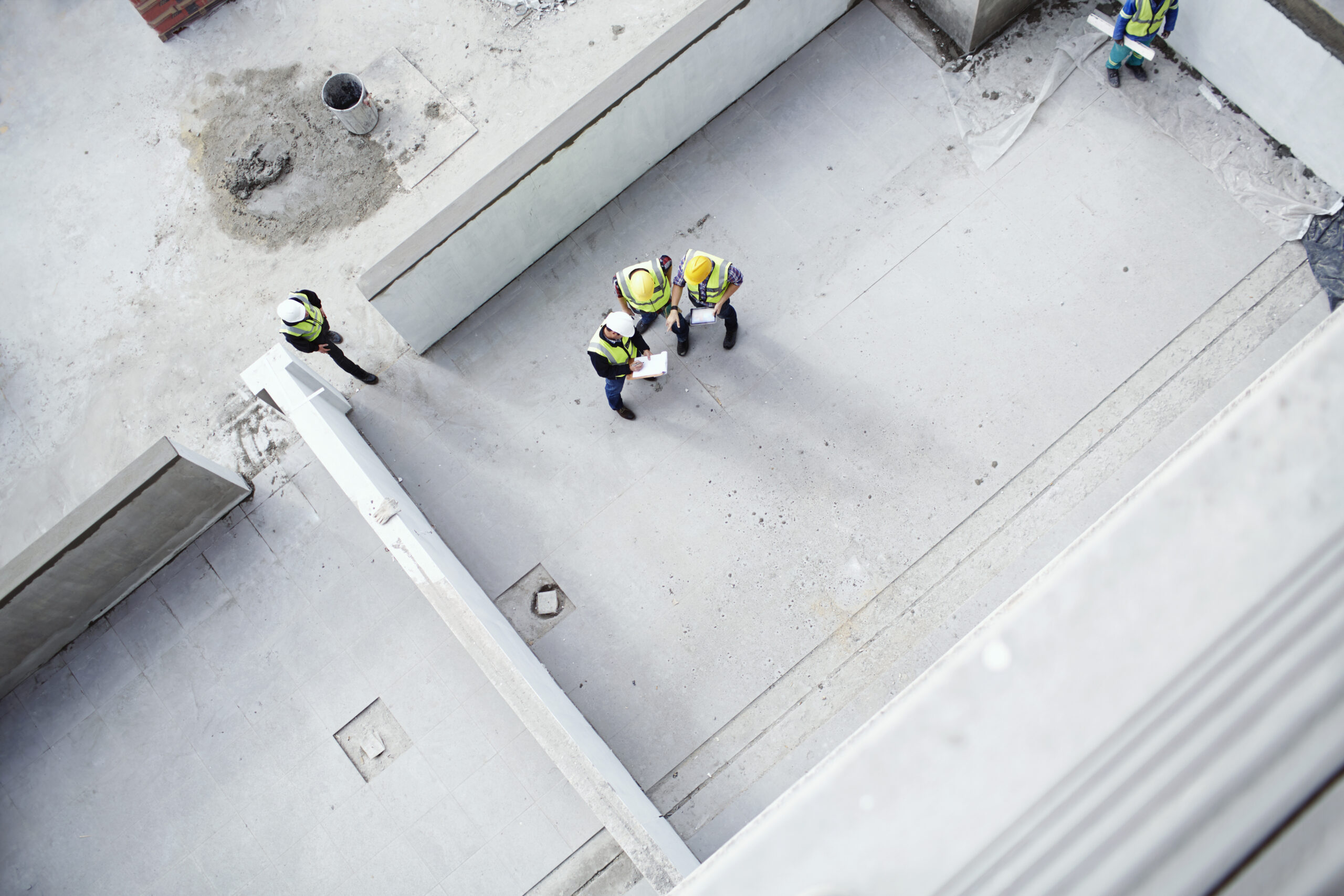 Personer som arbetar på en entreprenad